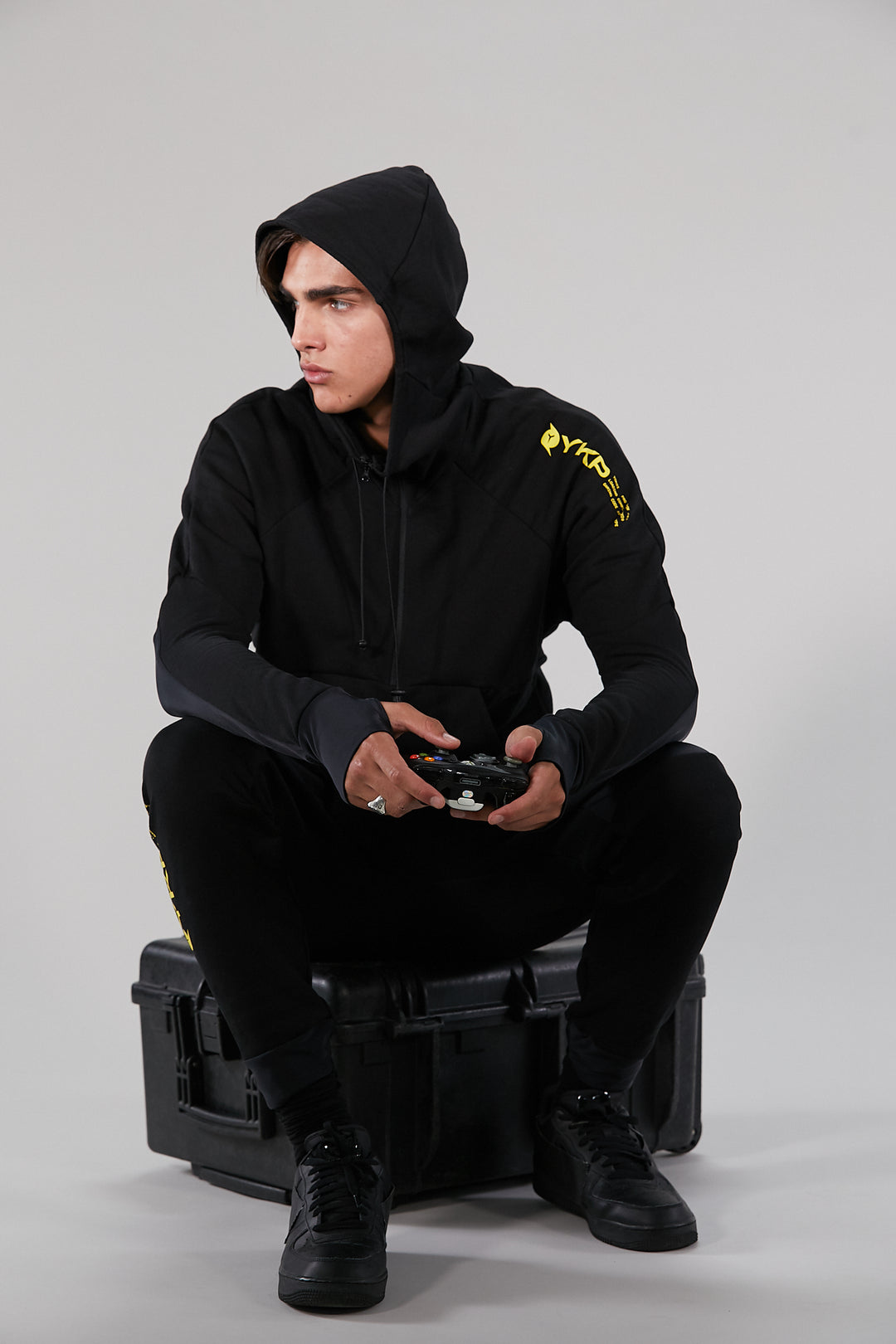 BERIK VISION OF THE FUTURE Mサイズ 31autpR2K8L.jpg_BO30,255,255,